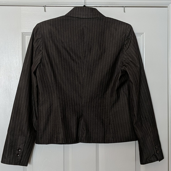 BODY by VICTORIA VS Pinstripe Blazer - Picture 4 of 5